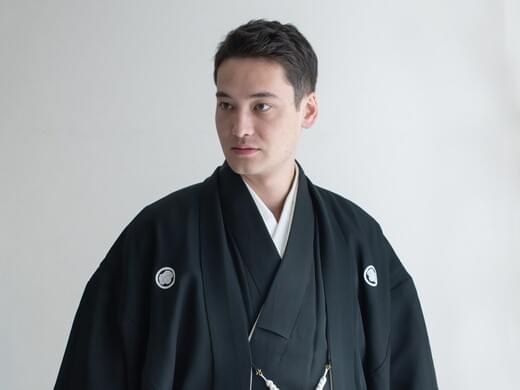 男性紋付き羽織袴